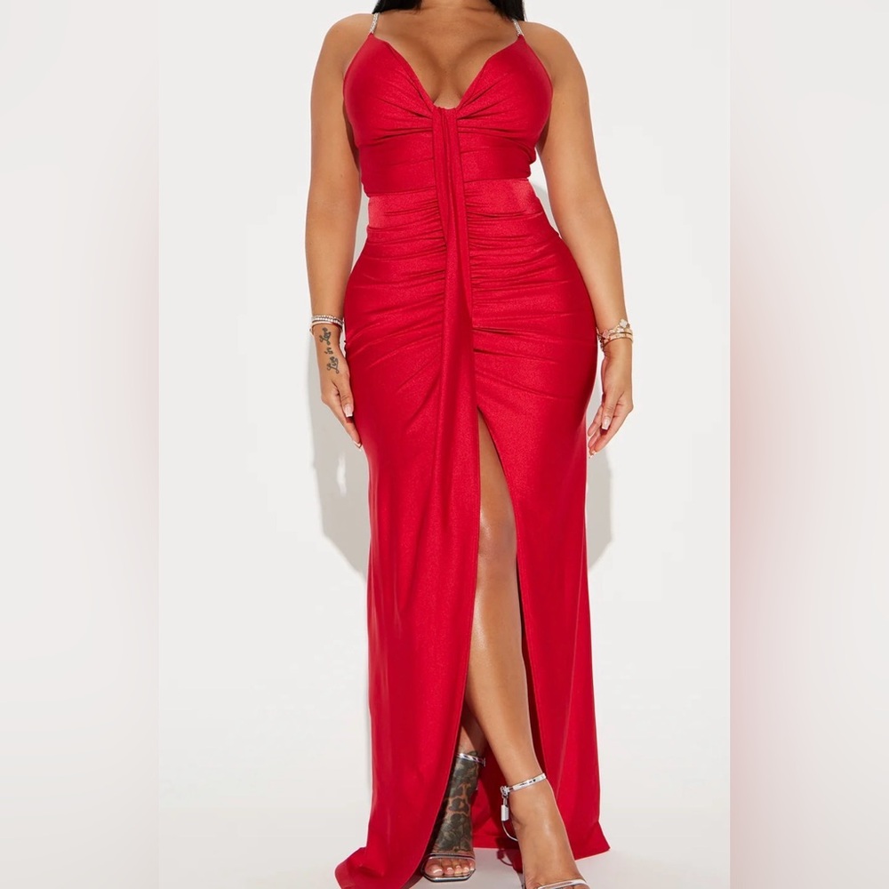 Elegant Red Evening Dress